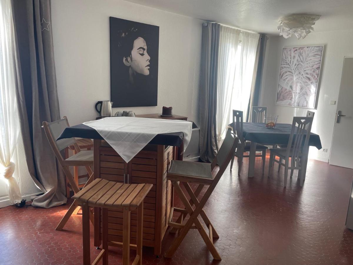 Bed and Breakfast Les Terrasses Des Gardies Pignan Экстерьер фото